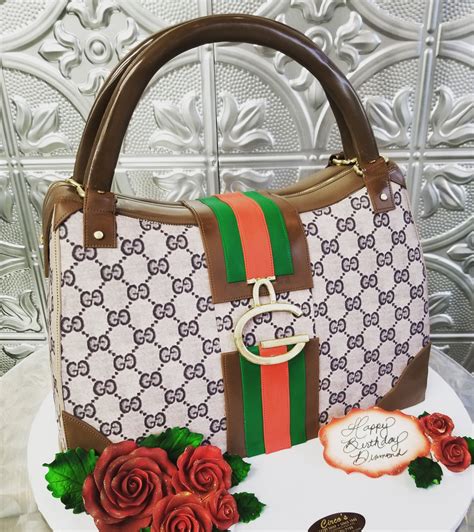 gucci purse cake.